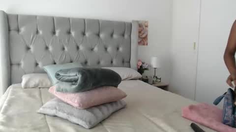 Snapshot of spicyangie chatting on January 24, 7:30 am Im Angela online show from January 24, 7:30 am