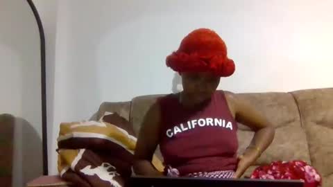 spicybitch16 online show from December 21, 2:35 pm