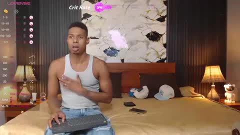 Snapshot of spicyboys_ chatting on July 3, 2:18 am online show from July 3, 2:18 am