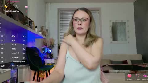 Snapshot of spicyhotmilf chatting on February 1, 11:25 pm Lexsy online show from February 1, 11:25 pm