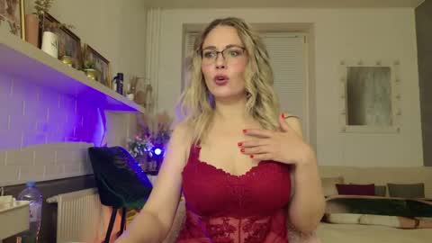 Snapshot of spicyhotmilf chatting on May 13, 8:06 pm Lexsy online show from May 13, 8:06 pm