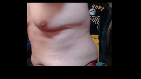 Snapshot of spider19752020 chatting on November 23, 3:45 pm bri and mags fun room online show from November 23, 3:45 pm