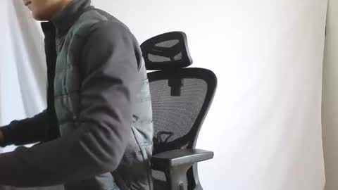 Marco. When Im offline you can view premium content in bio online show from April 3, 8:23 am