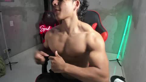 spideychill online show from April 17, 3:42 am