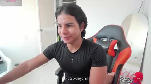 Snapshot of spideychill chatting on July 10, 11:07 pm spideychill online show from July 10, 11:07 pm