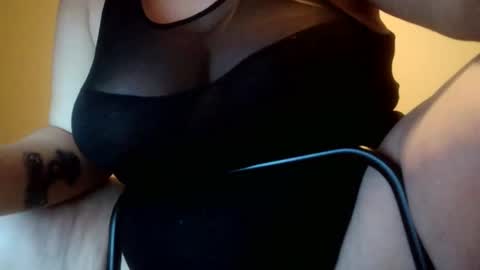 Snapshot of spinnerbitch chatting on May 13, 7:22 pm Vanessa Spade online show from May 13, 7:22 pm