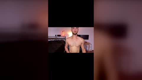 Splash8x online show from April 9, 2:44 pm