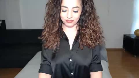 Snapshot of spoiled__doll chatting on May 14, 8:54 am Doll online show from May 14, 8:54 am