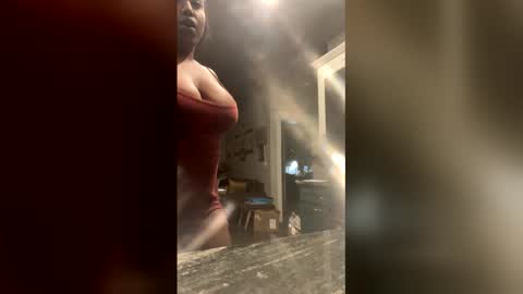 spoilprincesschloee online show from December 23, 1:14 am