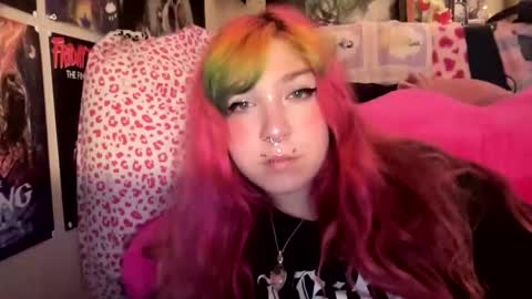 Pixie online show from April 28, 4:56 pm