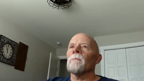 Snapshot of sportfish chatting on September 27, 6:57 pm sportfish online show from September 27, 6:57 pm