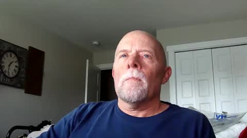 Snapshot of sportfish chatting on October 25, 8:36 pm sportfish online show from October 25, 8:36 pm