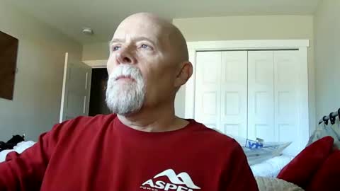 Snapshot of sportfish chatting on November 8, 6:51 pm sportfish online show from November 8, 6:51 pm