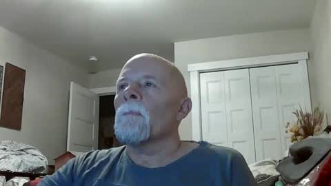 Snapshot of sportfish chatting on January 31, 8:40 pm sportfish online show from January 31, 8:40 pm