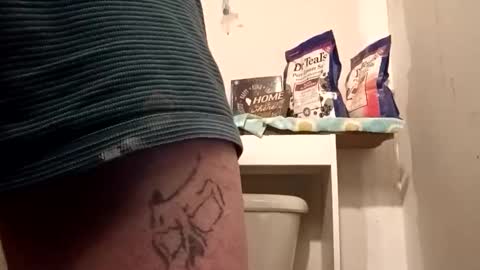 Snapshot of spraytecrick211 chatting on February 16, 12:34 pm spraytecrick211 online show from February 16, 12:34 pm