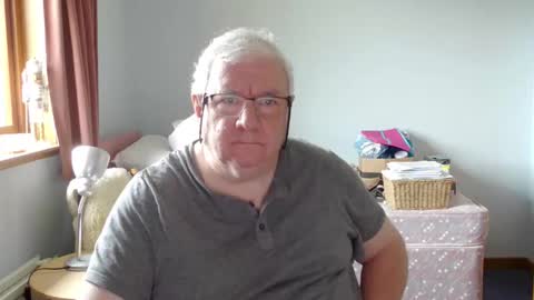 springtine online show from June 1, 11:23 am