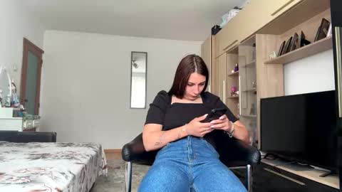 Snapshot of squirt_bunny77 chatting on April 29, 11:25 am My name is Maya Lush is activeThere are legends that in this room all your wishes can come true Private is Open online show from April 29, 11:25 am
