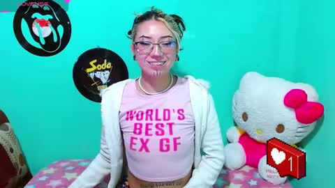 Snapshot of squirt_charlotte chatting on December 4, 3:59 am HELLO WELCOME MY NAME IS CHARLOTTE OY A NEW GIRL online show from December 4, 3:59 am