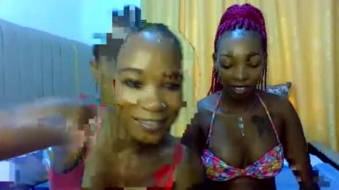 Snapshot of squirt_natural chatting on January 18, 11:03 am Bunny online show from January 18, 11:03 am