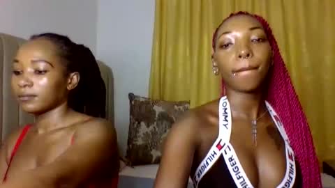 Snapshot of squirt_natural chatting on January 18, 11:08 pm Bunny online show from January 18, 11:08 pm