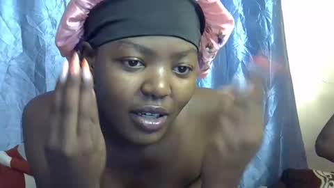 squirt_quueen online show from February 24, 6:22 am