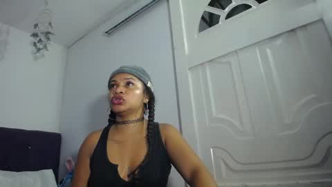 Snapshot of squirter_girl69 chatting on April 17, 8:06 am squirter_girl69 online show from April 17, 8:06 am