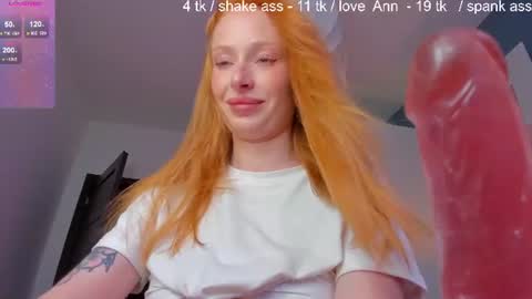 Snapshot of squirtprincessanna chatting on July 28, 12:48 pm Anna online show from July 28, 12:48 pm