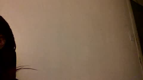 Snapshot of squirtsquirt3000 chatting on January 13, 3:23 am Slimmy.. your ebony goddess online show from January 13, 3:23 am