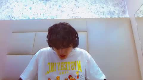 Snapshot of sr_bonnyethan chatting on February 27, 1:00 pm ethan online show from February 27, 1:00 pm