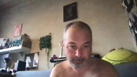 Snapshot of srekos38 chatting on March 29, 6:57 am srekos38 online show from March 29, 6:57 am