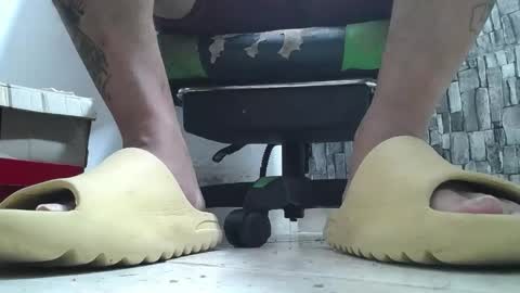 sr master cum its my old account online show from April 2, 2:20 am