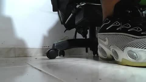 sr master cum its my old account online show from May 4, 11:23 pm