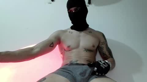 Snapshot of srghost333 chatting on March 22, 3:54 am srghost333 online show from March 22, 3:54 am