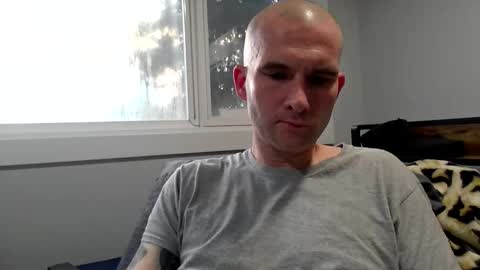 Snapshot of sscccooottt chatting on February 10, 1:10 am sscccooottt online show from February 10, 1:10 am