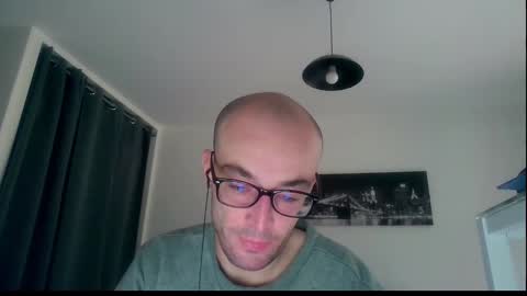 ssenzo online show from December 23, 2:17 pm