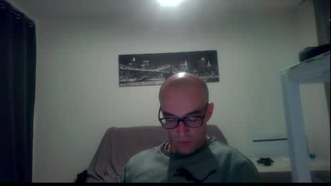 ssenzo online show from January 28, 7:11 am