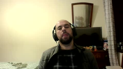 Snapshot of sstrasser chatting on February 15, 1:10 am ShYgUy online show from February 15, 1:10 am