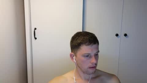 Snapshot of st1vemaster01 chatting on October 14, 3:57 pm st1vemaster01 online show from October 14, 3:57 pm