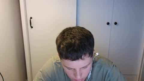 st1vemaster01 online show from December 19, 4:58 pm