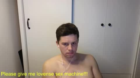 st1vemaster01 online show from March 13, 4:02 pm