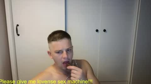 st1vemaster01 online show from July 12, 1:46 pm