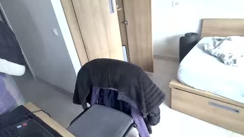 Snapshot of st_amor chatting on January 2, 11:09 am St Amor online show from January 2, 11:09 am