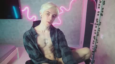 Snapshot of st_koshin chatting on February 7, 2:58 pm Nick Gasai online show from February 7, 2:58 pm