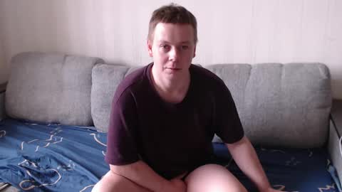 Snapshot of st_rudy chatting on May 4, 10:33 am Joe Peach online show from May 4, 10:33 am