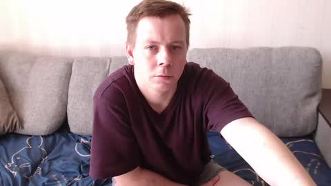 Snapshot of st_rudy chatting on May 18, 8:31 am Joe Peach online show from May 18, 8:31 am