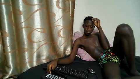 staarboyz online show from January 25, 6:01 am