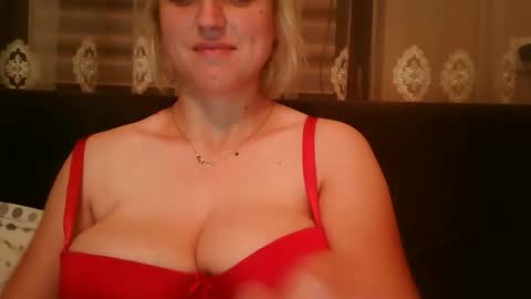 Amelly online show from October 10, 11:04 pm