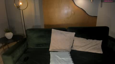 Snapshot of staceywood_ chatting on January 17, 10:33 am Stacy Woods online show from January 17, 10:33 am