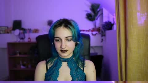 Snapshot of stacy__x3 chatting on April 18, 1:15 pm stacy x3 online show from April 18, 1:15 pm