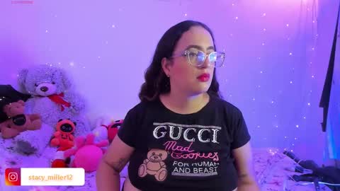 Snapshot of stacy_millerr chatting on March 24, 3:06 pm Stacy Boobs online show from March 24, 3:06 pm
